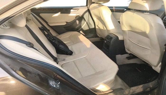 2014 Volkswagen Jetta COMFORTLINE TDI, Diesel, Manual, 1,31,168 km, interior