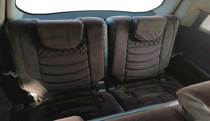 2019 Mahindra XUV500 W3, Diesel, Manual, 1,22,597 km, interior