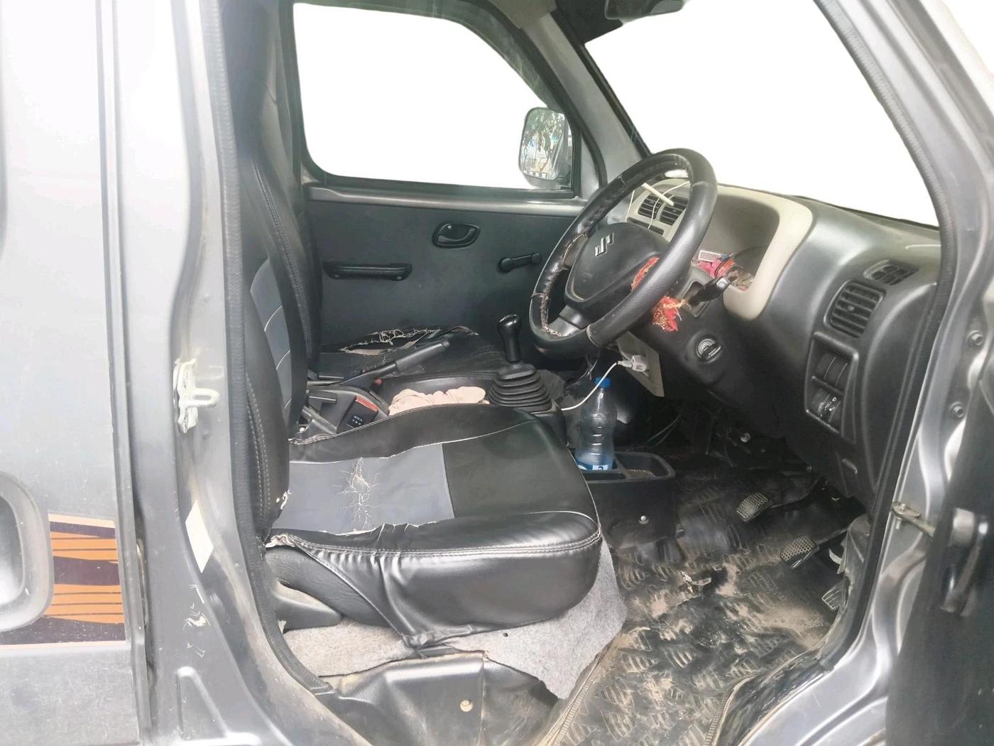 2022 Maruti Eeco 5 STR AC (O), Petrol, Manual, 84,848 km, interior