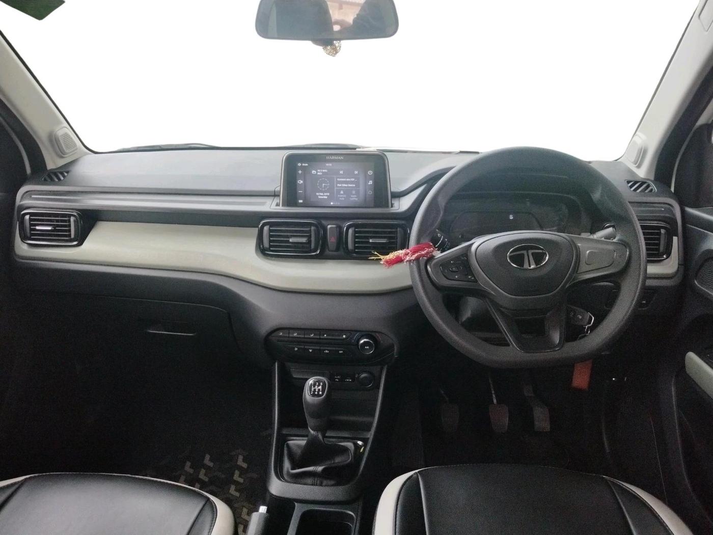 2025 Tata PUNCH Adventure Plus iCNG, CNG, Manual, 7,640 km, interior