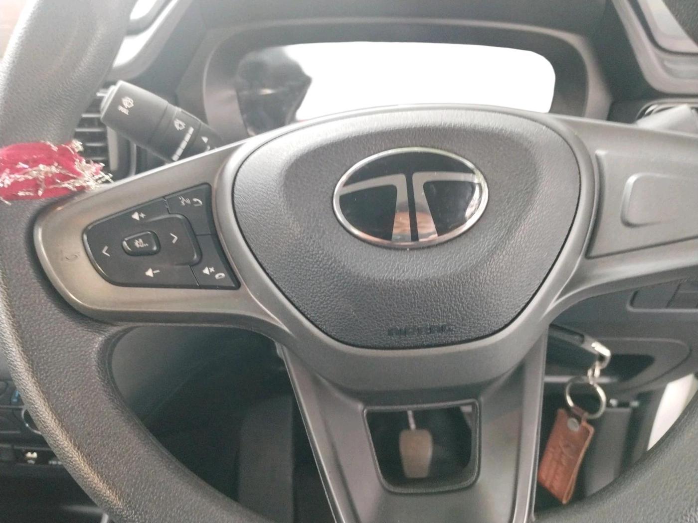 2025 Tata PUNCH Adventure Plus iCNG, CNG, Manual, 7,640 km, interior