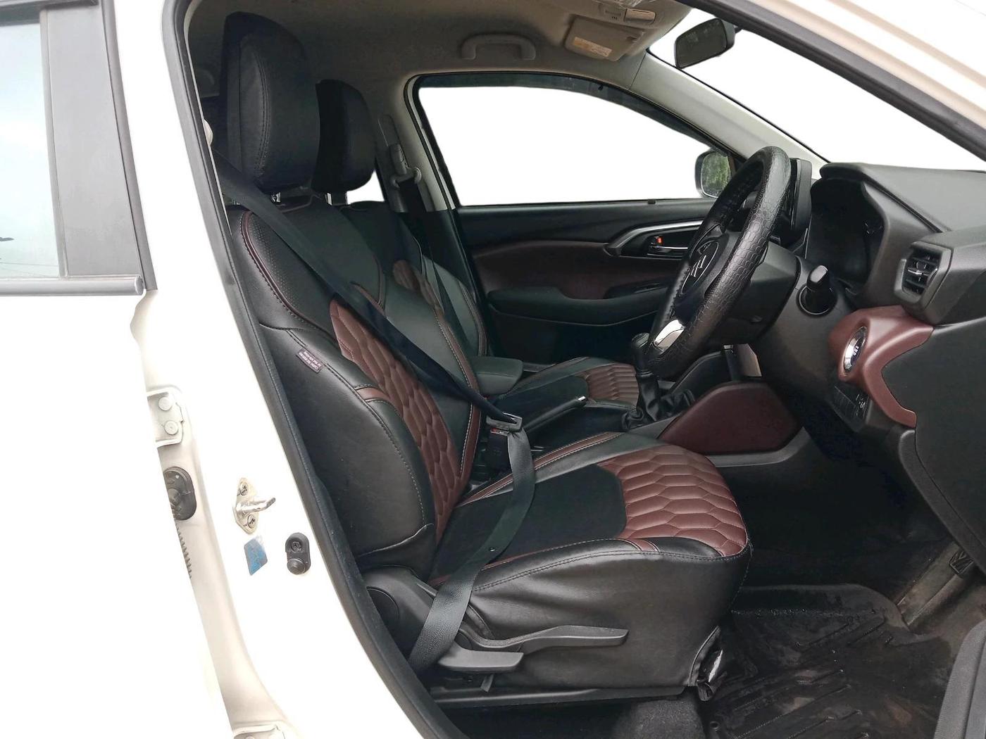 2024 Maruti Grand Vitara DELTA SMART HYBRID, Petrol, Manual, 19,215 km, interior