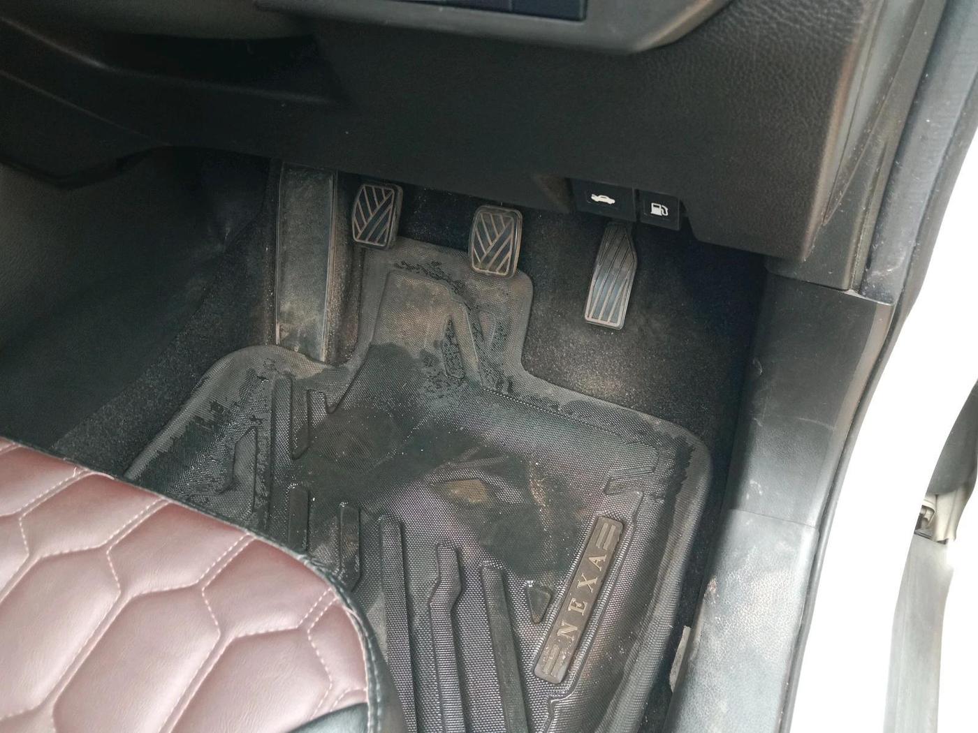 2024 Maruti Grand Vitara DELTA SMART HYBRID, Petrol, Manual, 19,215 km, interior