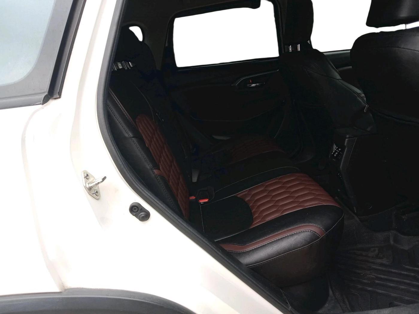 2024 Maruti Grand Vitara DELTA SMART HYBRID, Petrol, Manual, 19,215 km, interior