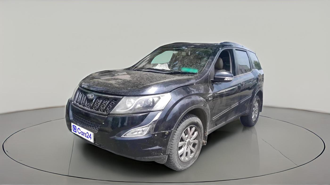 2017 Mahindra XUV500 W10, Diesel, Manual, 1,04,240 km, exterior