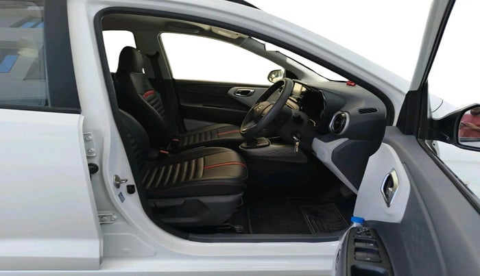 2022 Hyundai GRAND I10 NIOS SPORTZ AMT 1.2 KAPPA VTVT, Petrol, Automatic, 11,337 km, interior