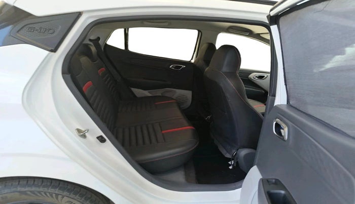 2022 Hyundai GRAND I10 NIOS SPORTZ AMT 1.2 KAPPA VTVT, Petrol, Automatic, 11,337 km, interior