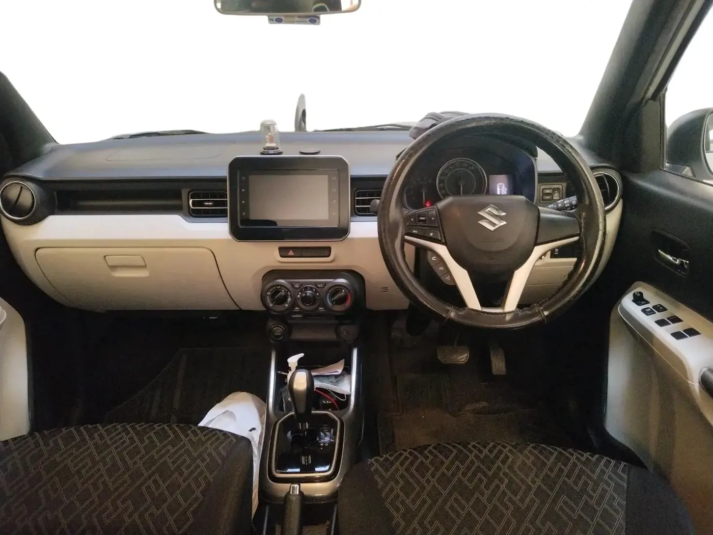 2024 Maruti IGNIS ZETA 1.2 AMT, Petrol, Automatic, 15,064 km, interior