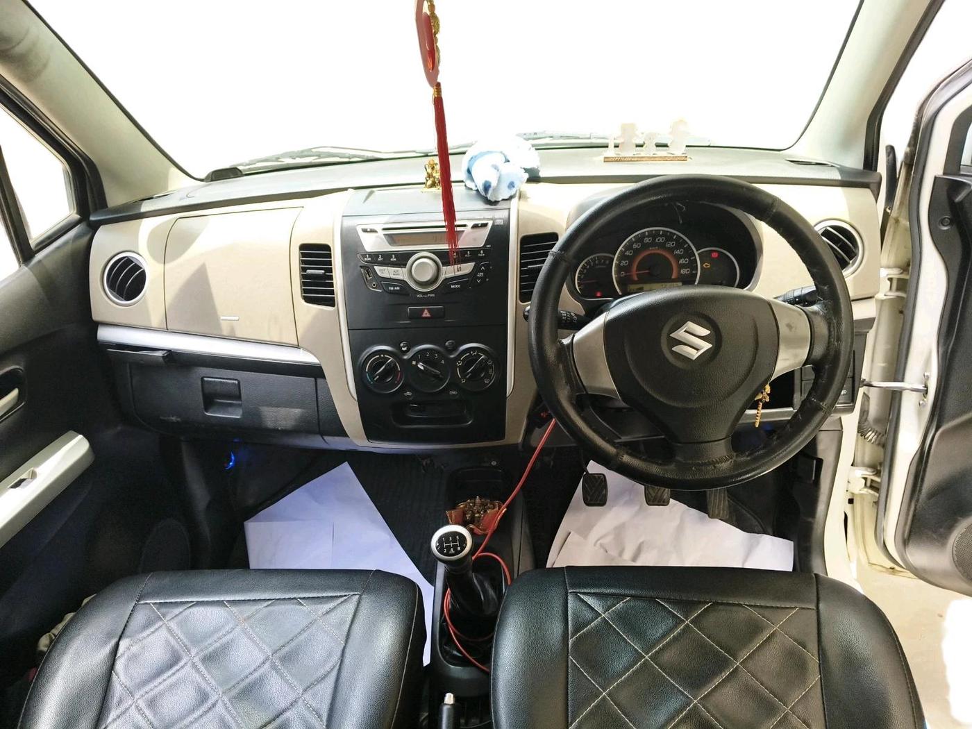 2014 Maruti Wagon R 1.0 VXI, CNG, Manual, 72,197 km, interior