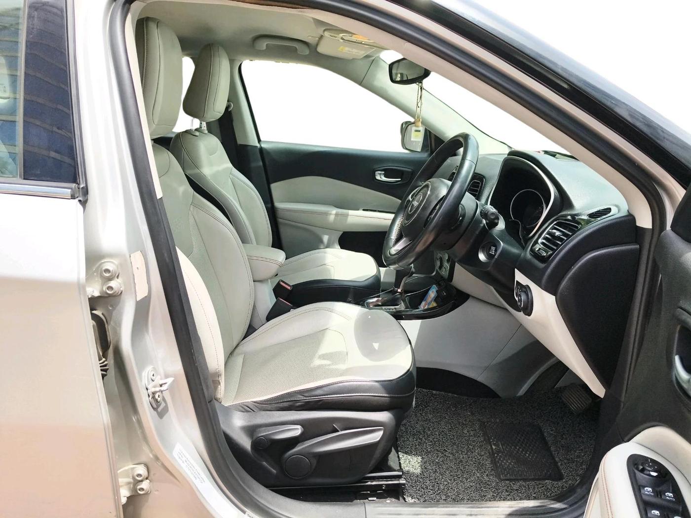 2017 Jeep Compass LIMITED 1.4 PETROL AT, Petrol, Automatic, 1,71,646 km, interior