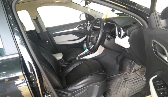 2024 MG ASTOR Select 1.5 CVT (Ivory), Petrol, Automatic, 42,195 km, interior