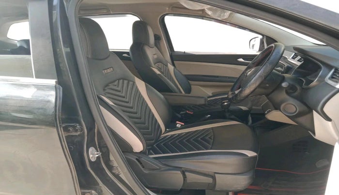 2024 Renault TRIBER RXZ, Petrol, Manual, 13,429 km, interior