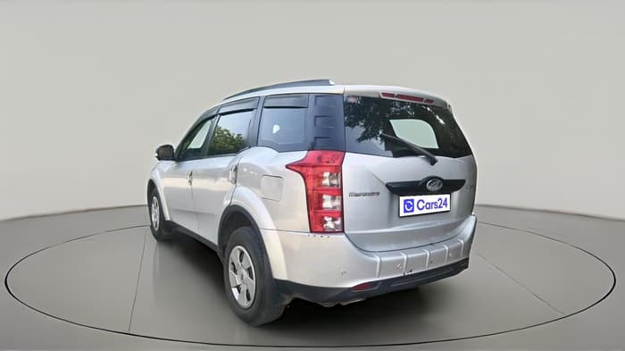 2018 Mahindra XUV500 W6, Diesel, Manual, 1,27,931 km, exterior
