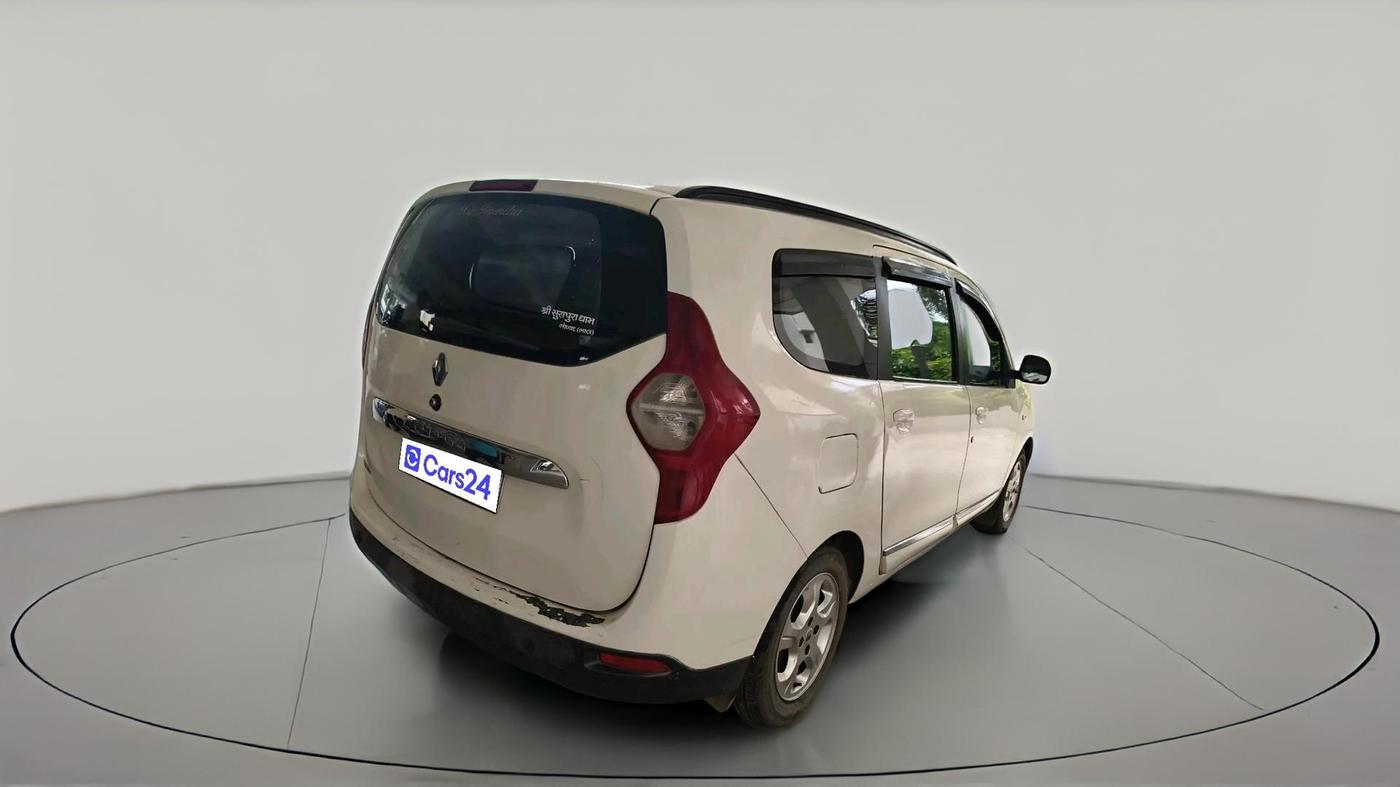 2015 Renault Lodgy 110 PS RXZ, Diesel, Manual, 1,15,886 km, exterior