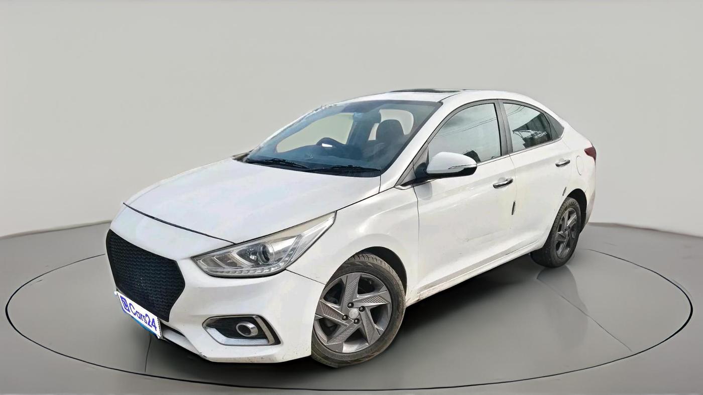 2017 Hyundai Verna 1.6 SX (O) CRDI MT, Diesel, Manual, 1,05,819 km, exterior