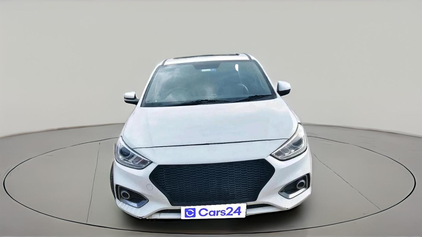2017 Hyundai Verna 1.6 SX (O) CRDI MT, Diesel, Manual, 1,05,819 km, exterior