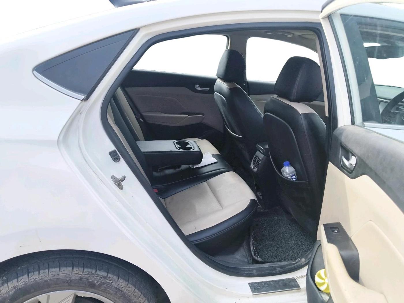 2017 Hyundai Verna 1.6 SX (O) CRDI MT, Diesel, Manual, 1,05,819 km, interior