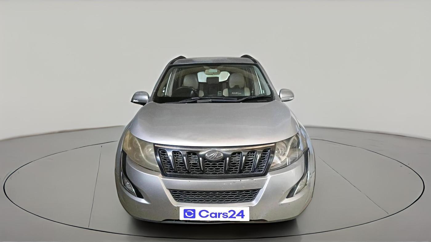 2016 Mahindra XUV500 W6, Diesel, Manual, 1,93,482 km, exterior