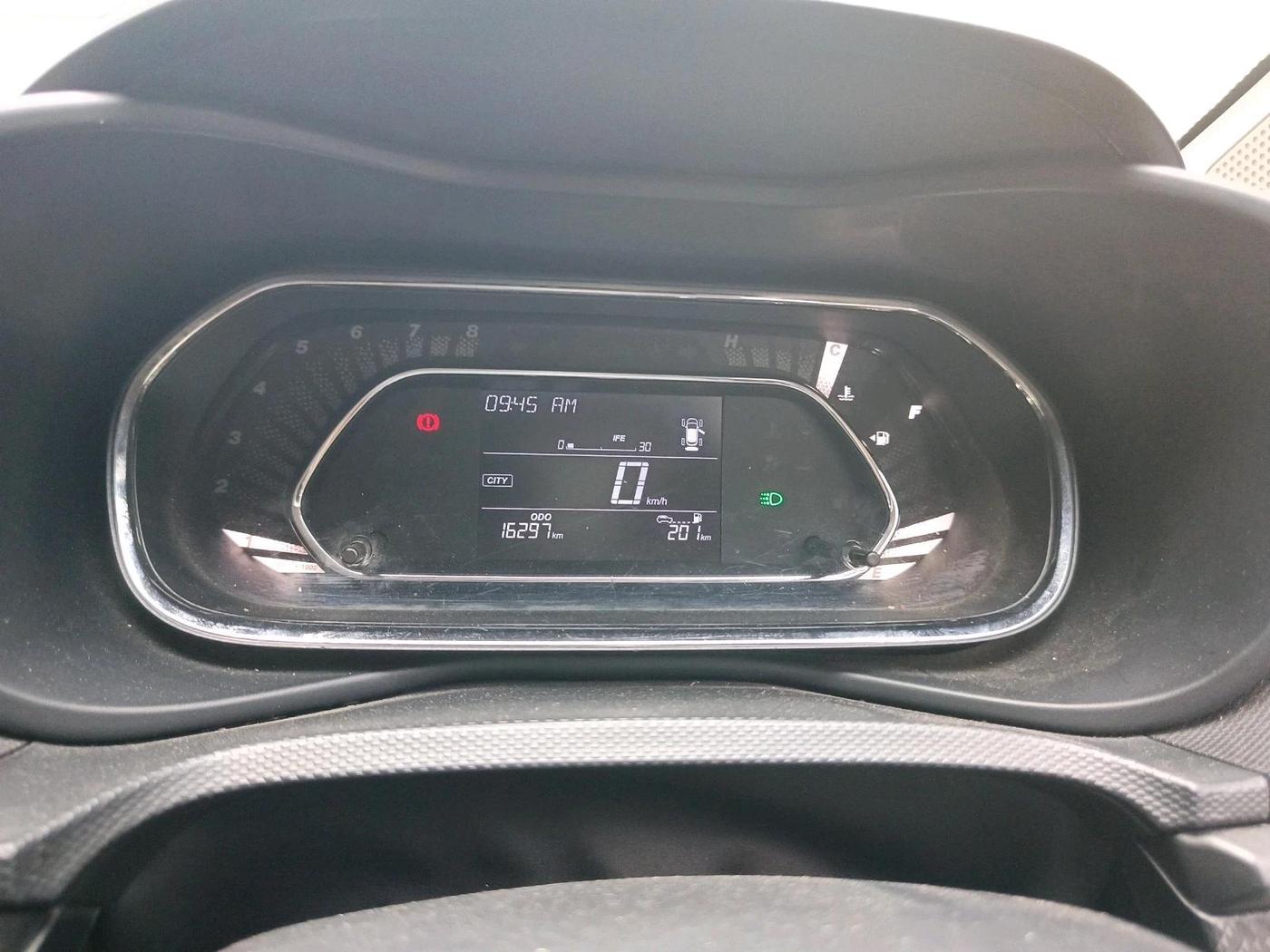 2024 Tata NEXON SMART 1.2 PETROL, Petrol, Manual, 16,297 km, interior