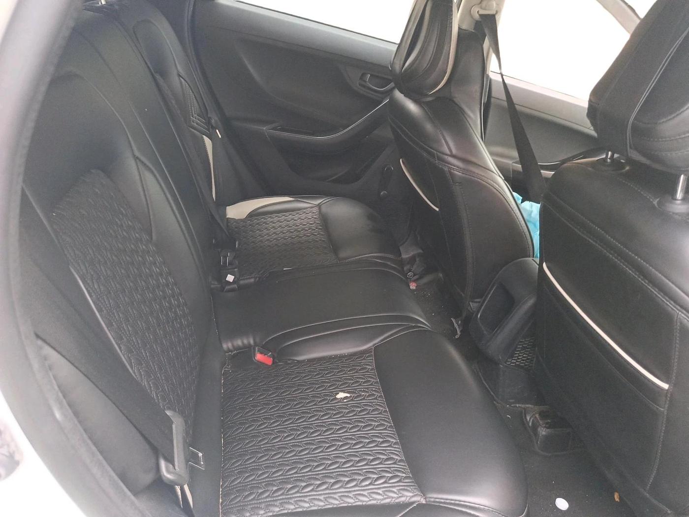 2024 Tata NEXON SMART 1.2 PETROL, Petrol, Manual, 16,297 km, interior