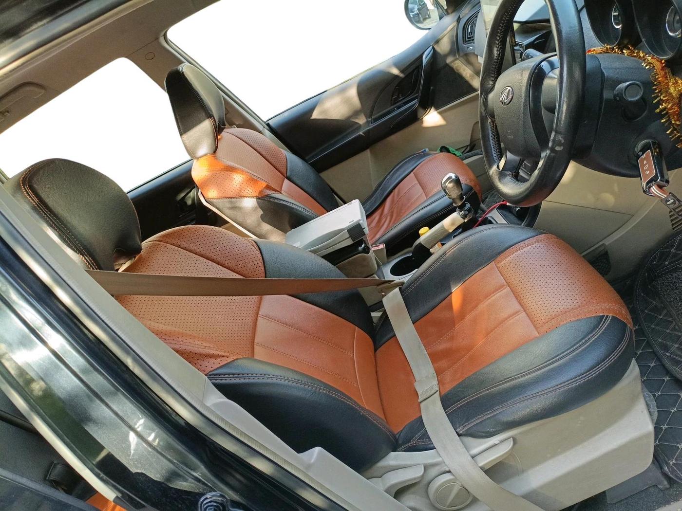 2017 Mahindra XUV500 W4, Diesel, Manual, 1,10,145 km, interior