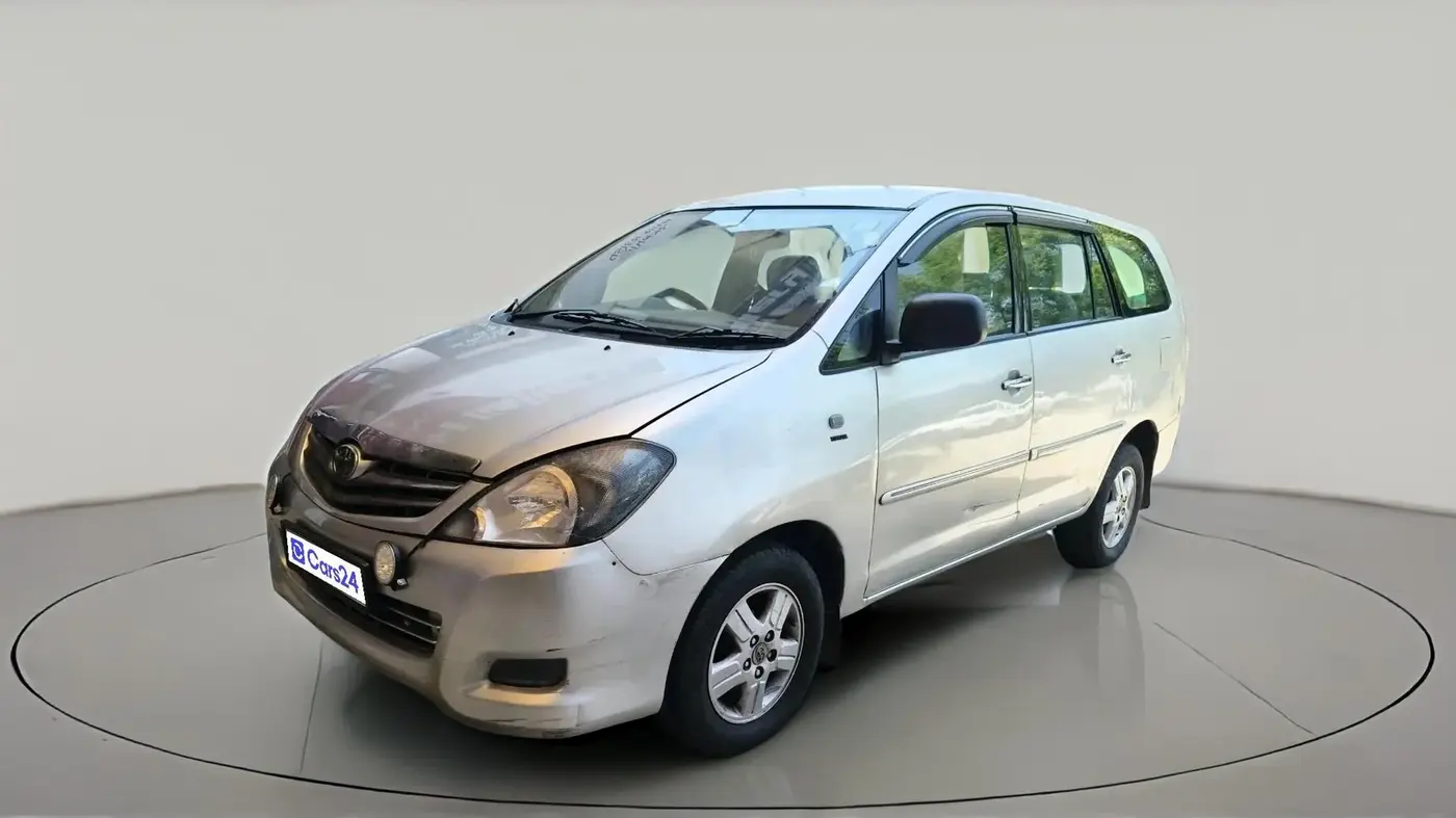 2007 Toyota Innova V 2.5 7 STR, Diesel, Manual, 2,60,722 km, exterior
