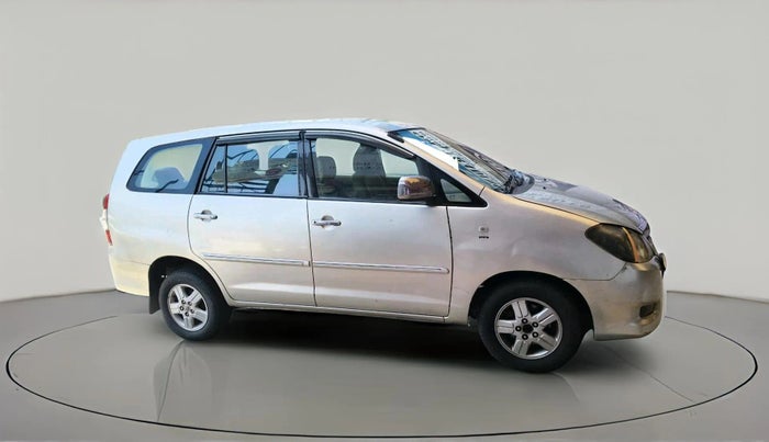 2007 Toyota Innova V 2.5 7 STR, Diesel, Manual, 2,60,722 km, exterior