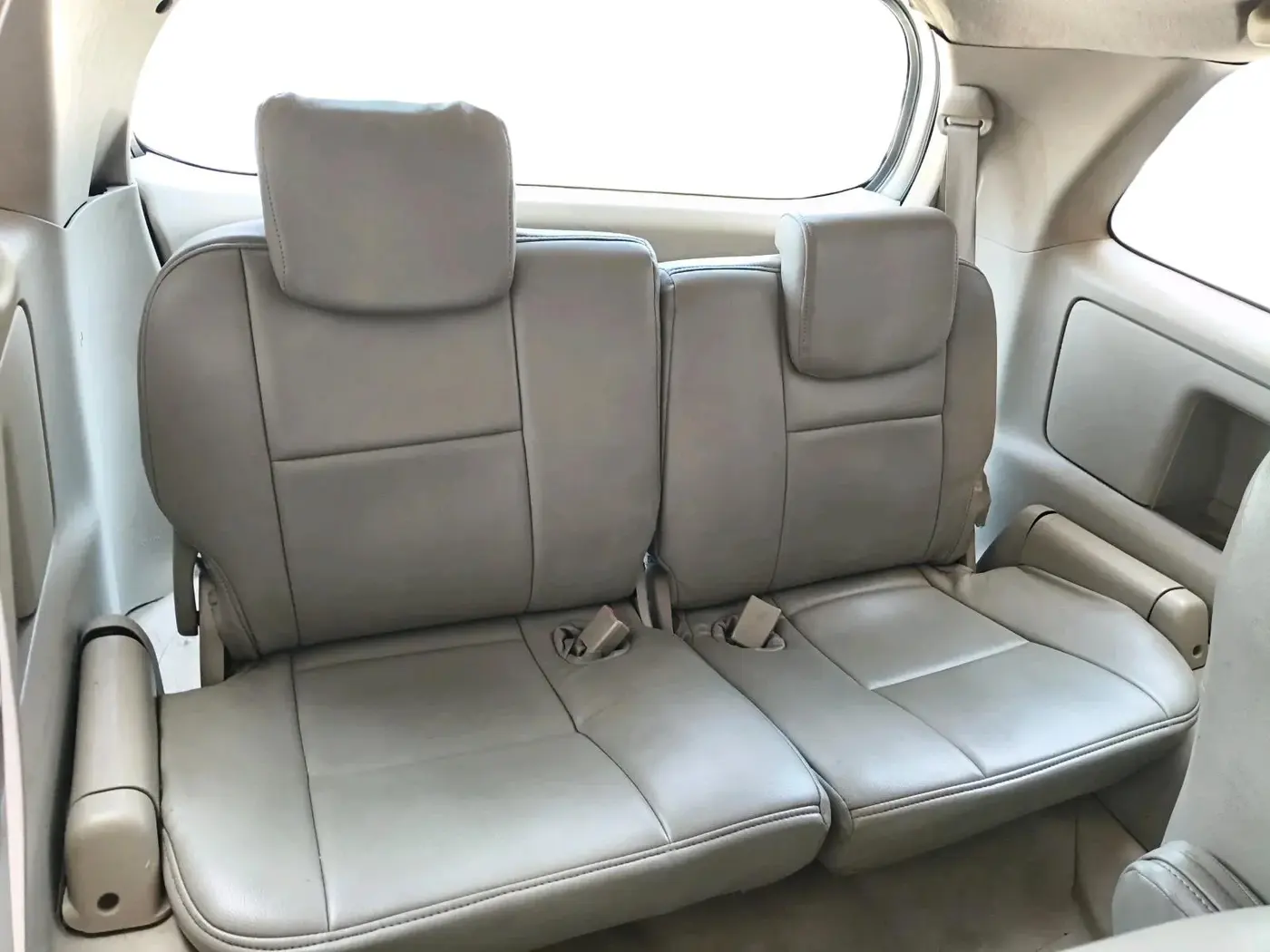 2007 Toyota Innova V 2.5 7 STR, Diesel, Manual, 2,60,722 km, interior