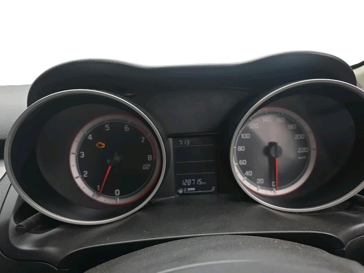 2020 Maruti Swift VXI, Petrol, Manual, 1,28,715 km, interior