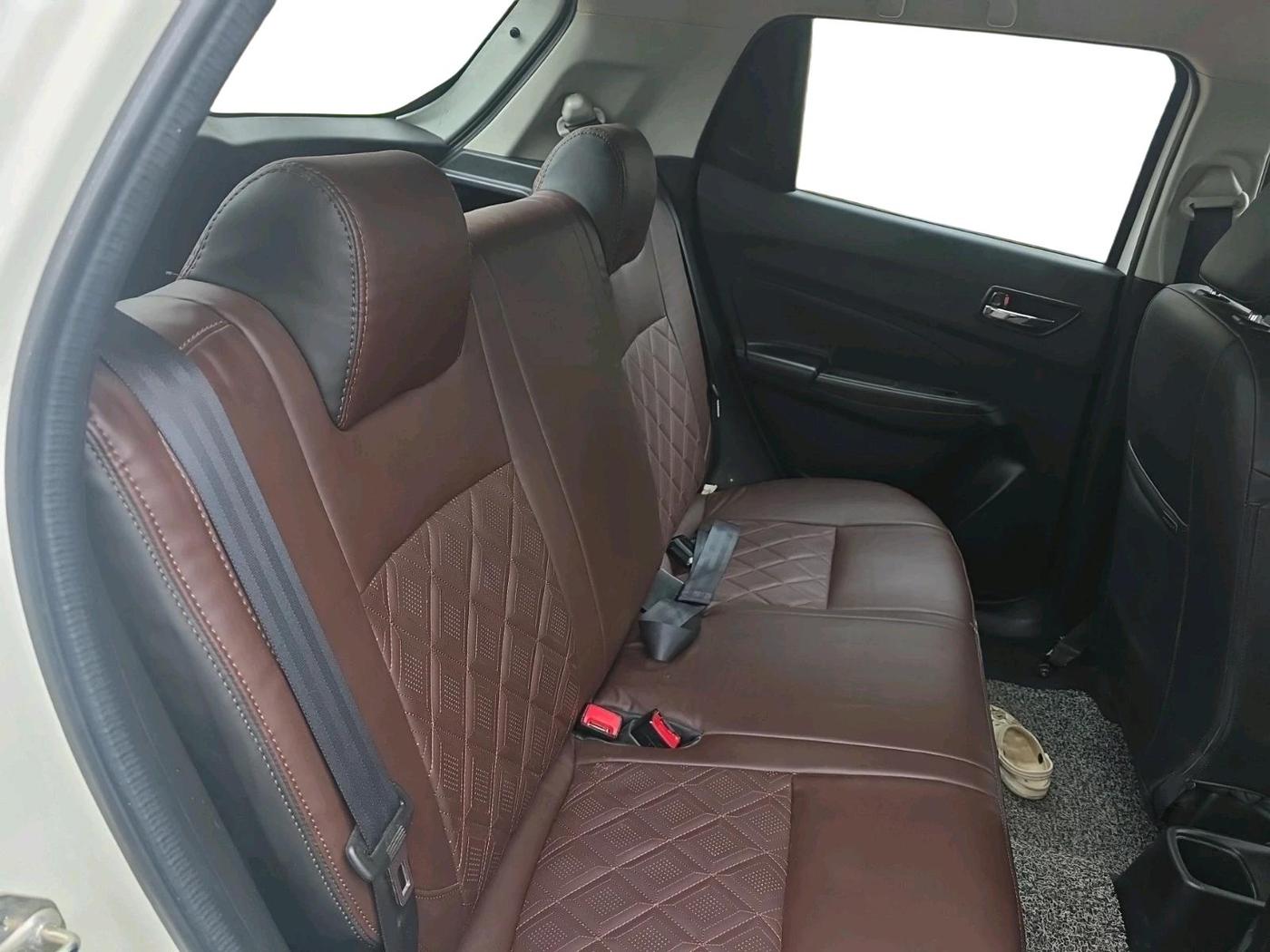 2020 Maruti Swift VXI, Petrol, Manual, 1,28,715 km, interior