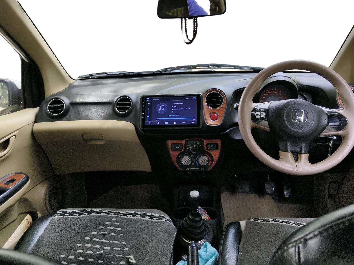 2014 Honda Amaze 1.2L I-VTEC S, CNG, Manual, 2,59,969 km, interior
