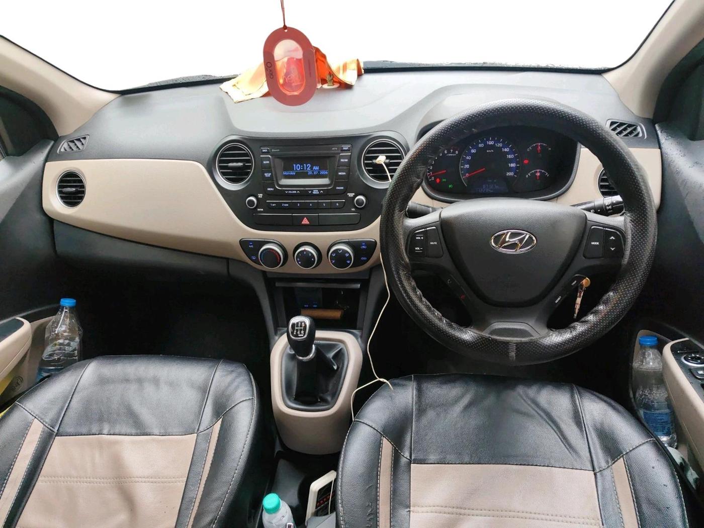 2016 Hyundai Xcent S 1.2, Petrol, Manual, 1,12,234 km, interior