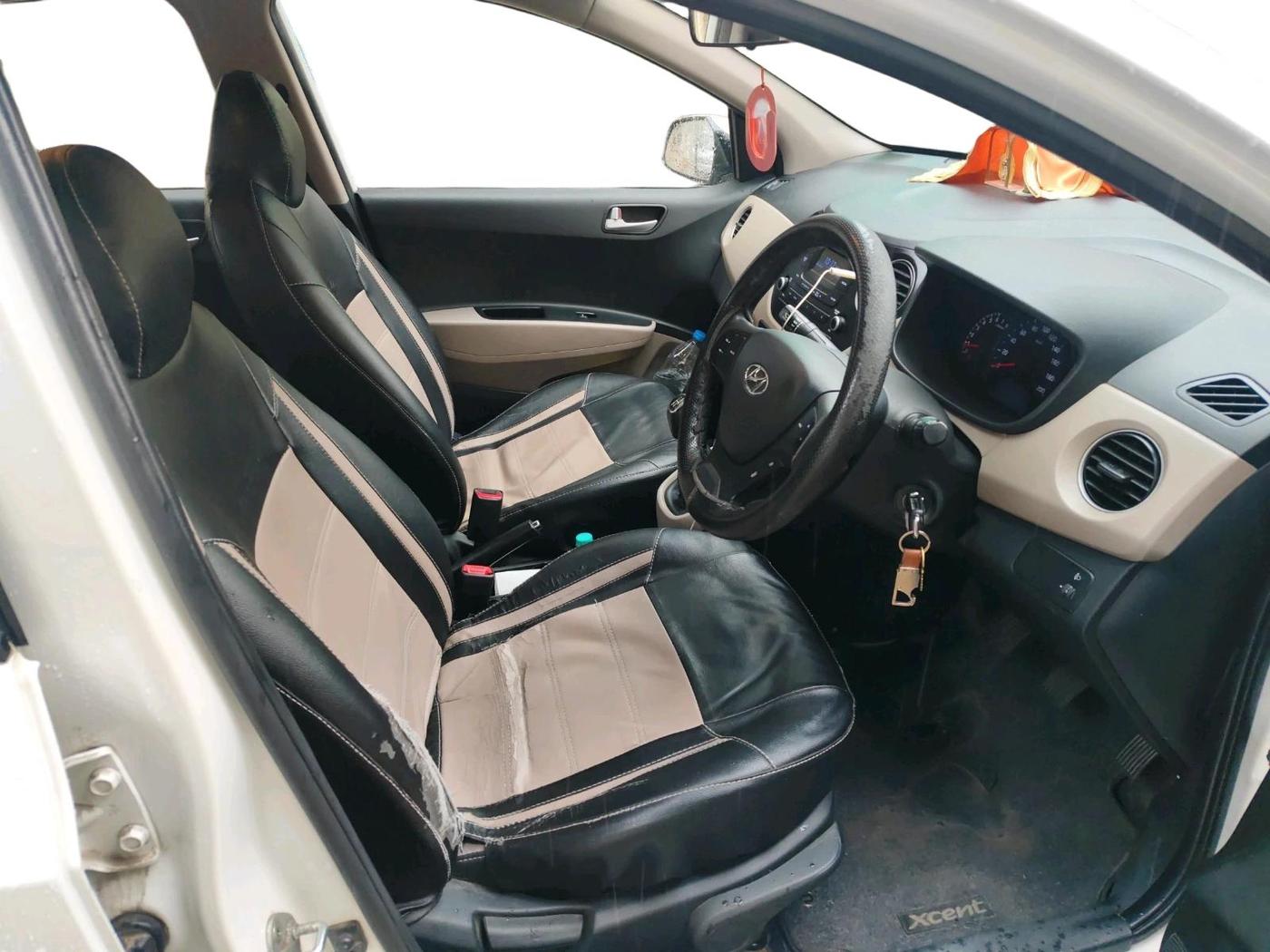 2016 Hyundai Xcent S 1.2, Petrol, Manual, 1,12,234 km, interior
