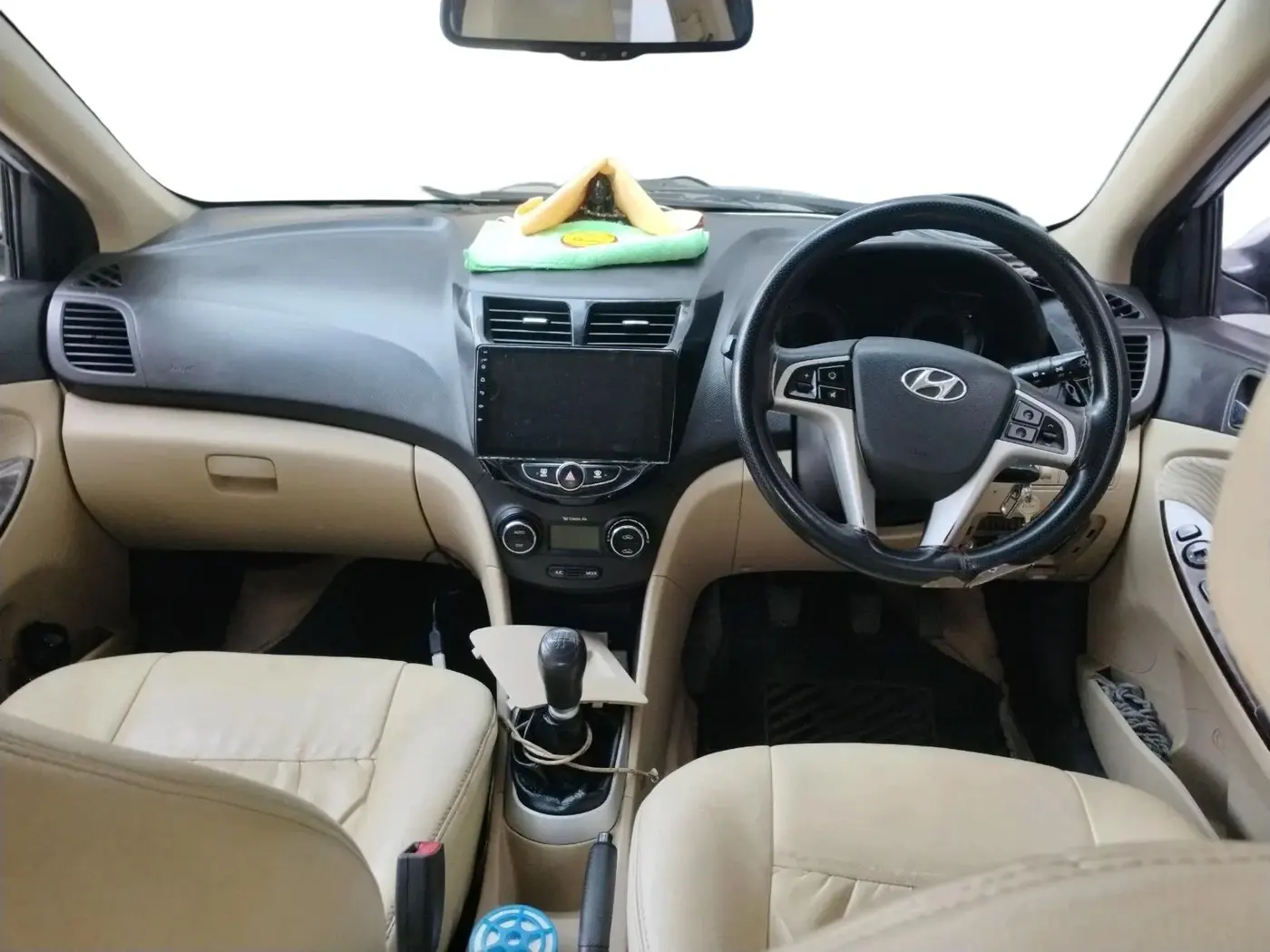 2012 Hyundai Verna FLUIDIC 1.6 VTVT SX, Petrol, Manual, 48,188 km, interior