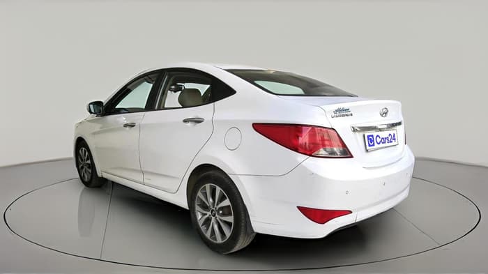 2015 Hyundai Verna FLUIDIC 1.6 CRDI S(O) 4S, Diesel, Manual, 1,13,119 km, exterior