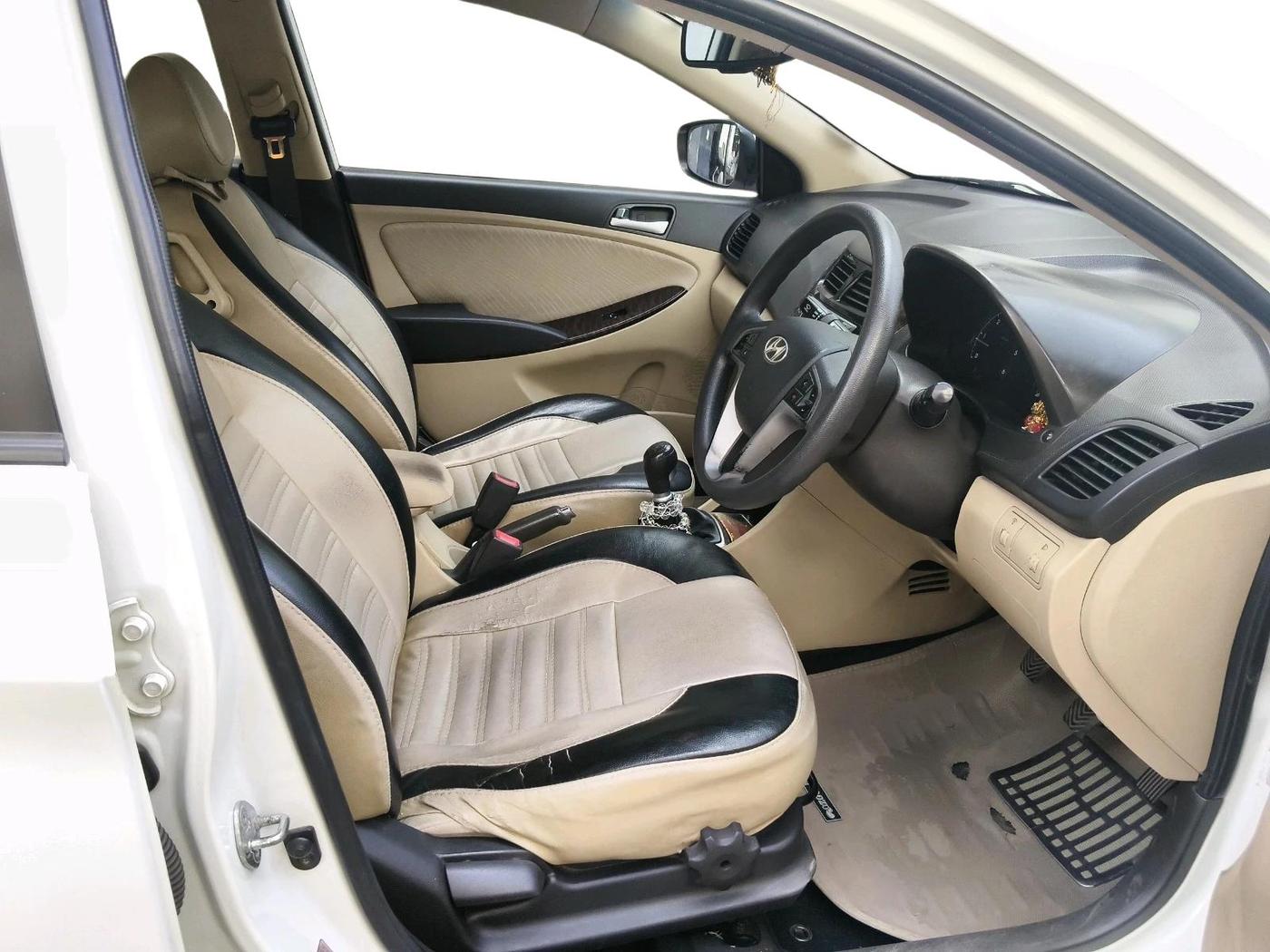 2015 Hyundai Verna FLUIDIC 1.6 CRDI S(O) 4S, Diesel, Manual, 1,13,119 km, interior