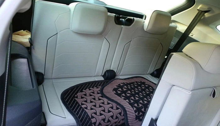 2019 Volkswagen TIGUAN ALL SPACE 2.0 TSI, Petrol, Automatic, 69,447 km, interior