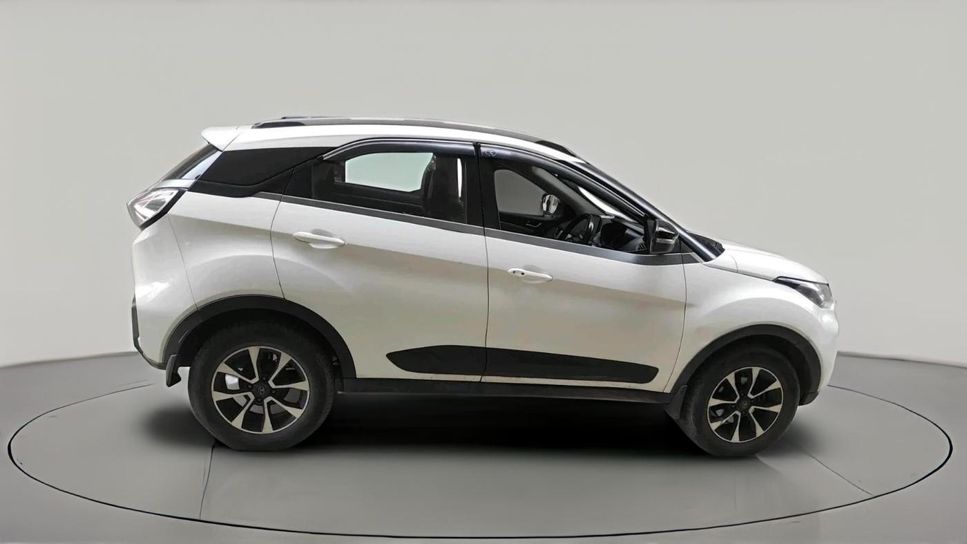 2021 Tata NEXON XZA PLUS SUNROOF PETROL, Petrol, Automatic, 61,768 km, exterior