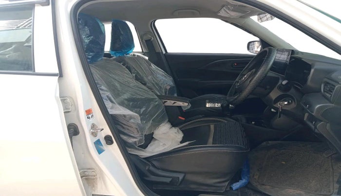 2025 Maruti Swift LXi, Petrol, Manual, 15,345 km, interior