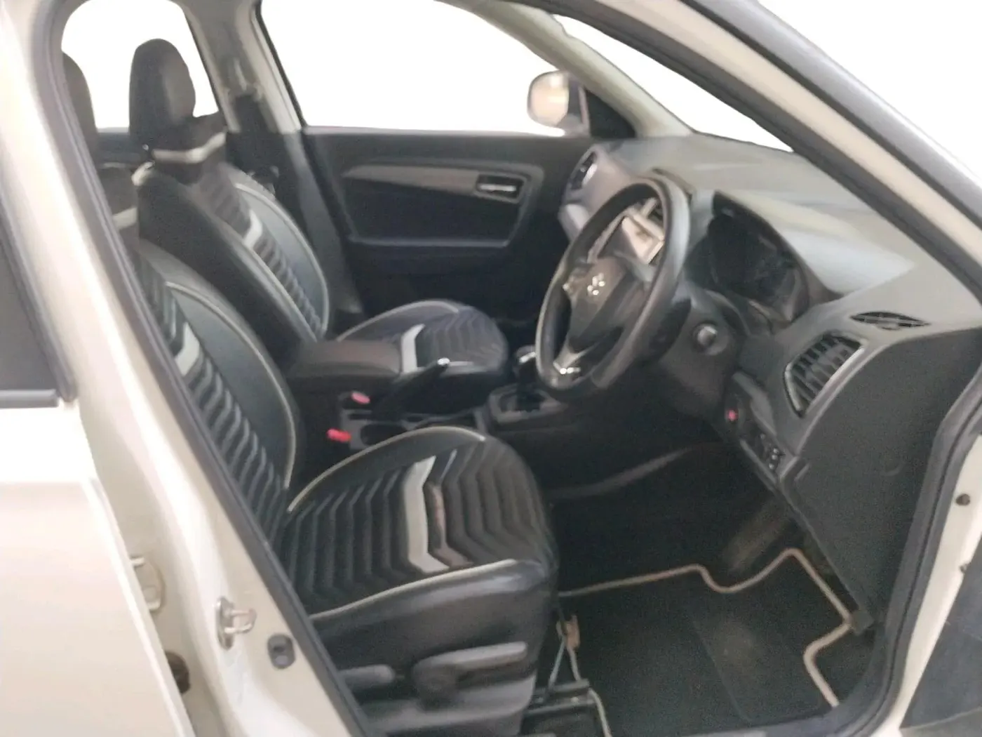 2018 Maruti Vitara Brezza ZDI PLUS AMT, Diesel, Automatic, 37,073 km, interior