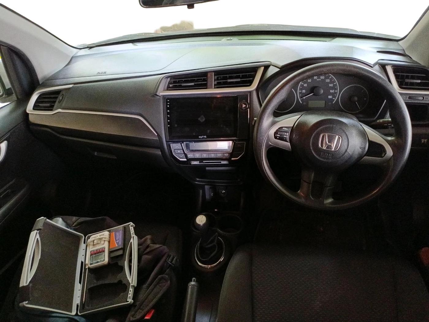 2017 Honda BR-V 1.5L I-VTEC S, Petrol, Manual, 1,14,124 km, interior
