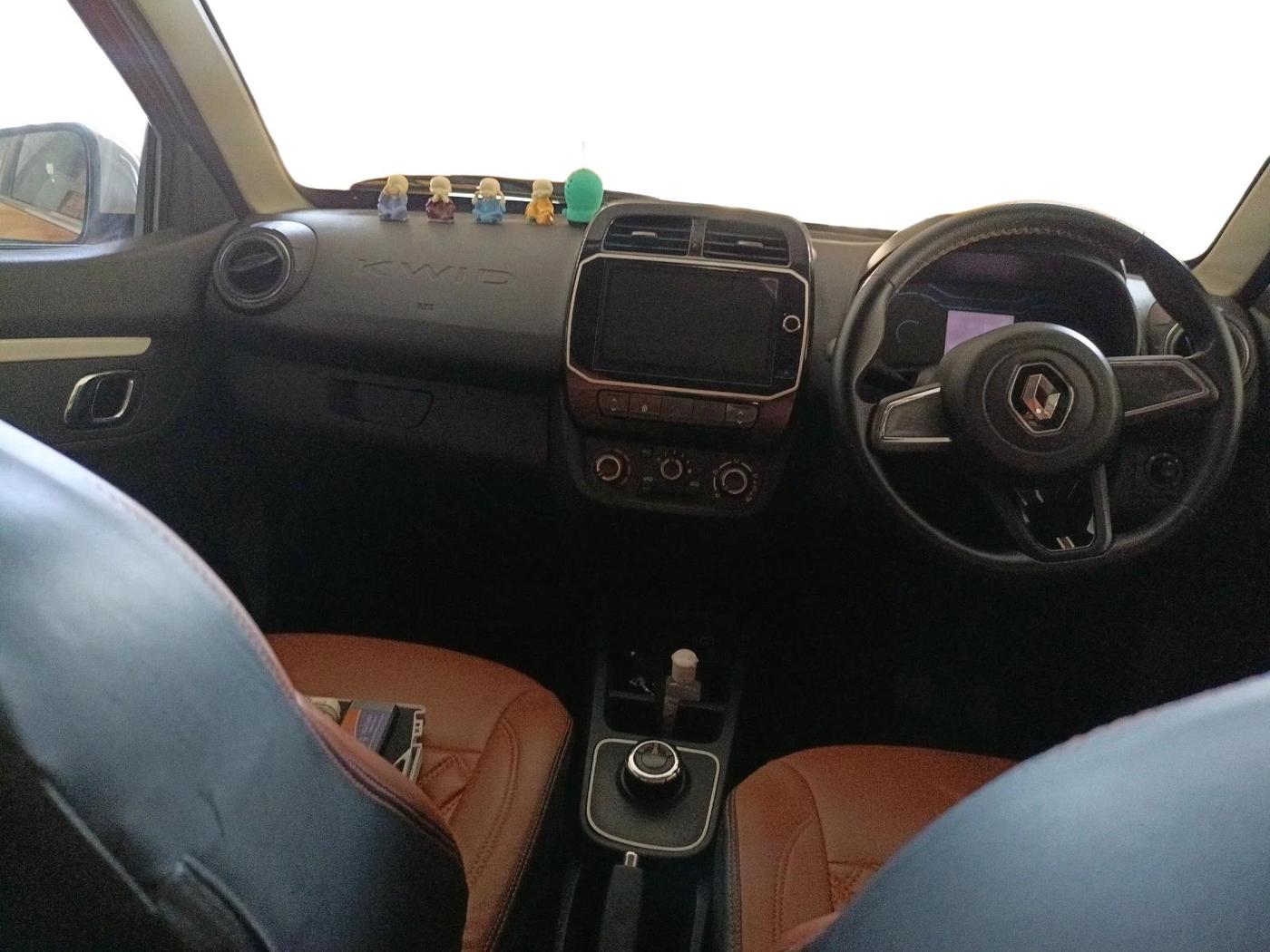 2022 Renault Kwid CLIMBER 1.0 AMT Dual Tone , Petrol, Automatic, 19,304 km, interior