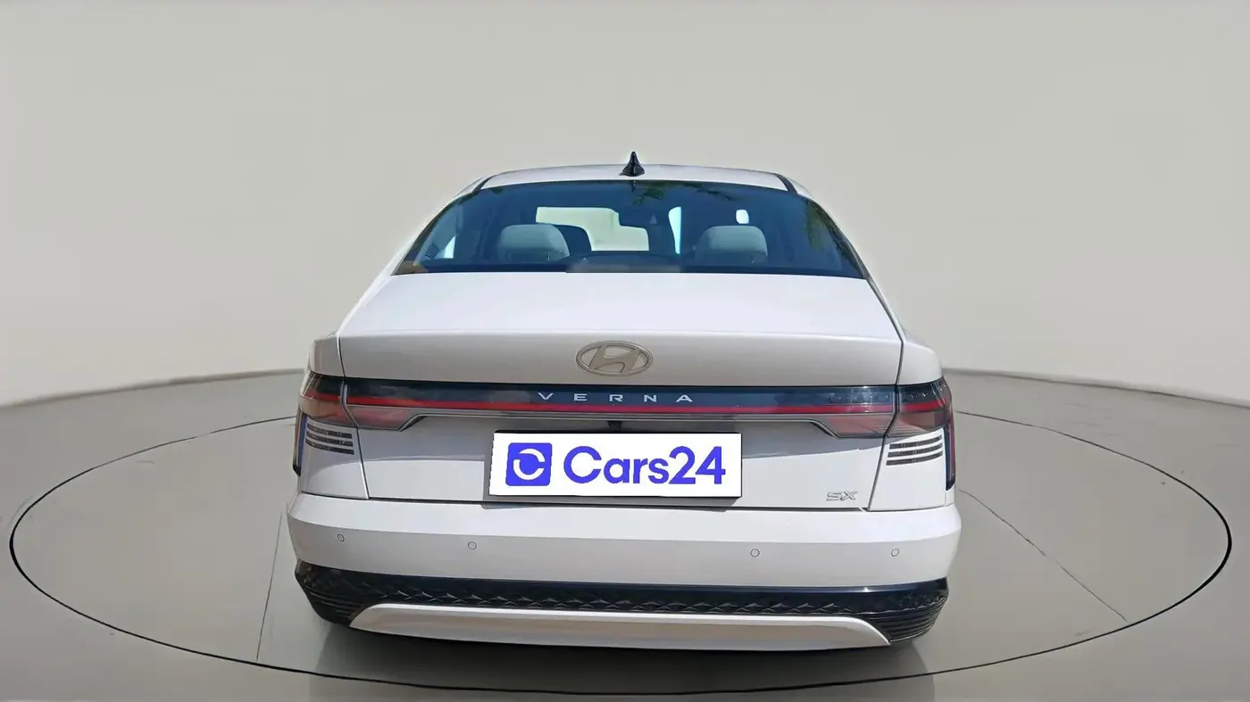 2023 Hyundai Verna  SX 1.5 MPI IVT, Petrol, Automatic, 39,914 km, exterior