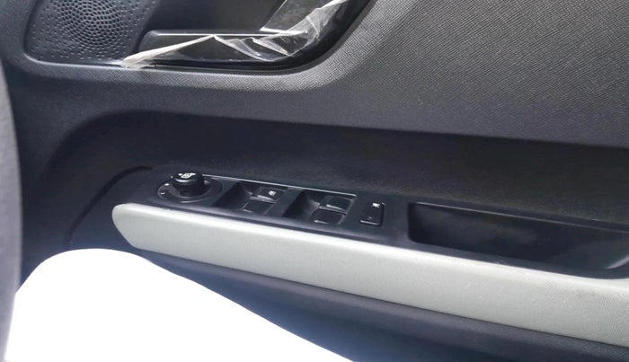 2023 Tata PUNCH ADVENTURE AMT, Petrol, Automatic, 19,819 km, interior