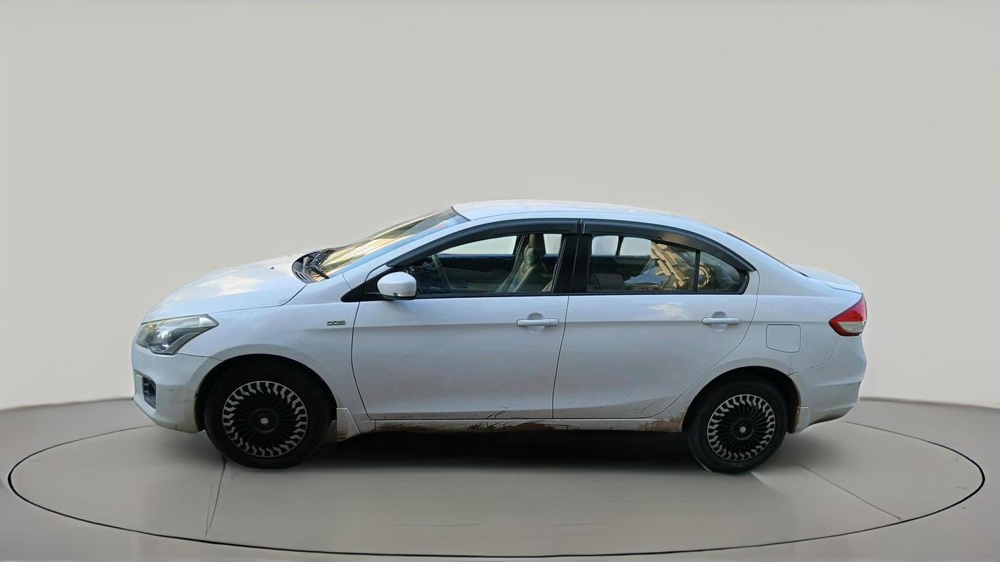 2015 Maruti Ciaz VDI +, Diesel, Manual, 1,02,199 km, exterior