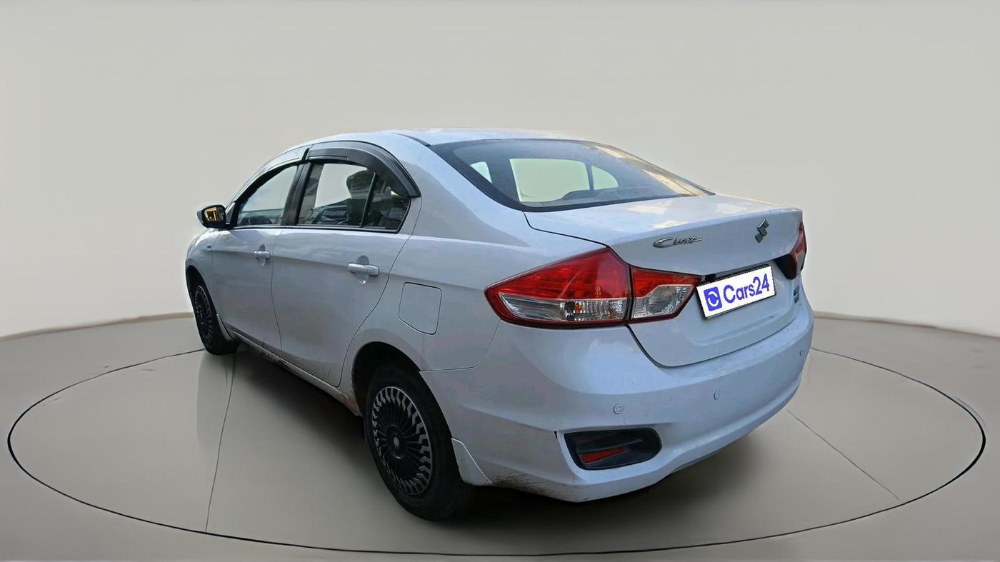 2015 Maruti Ciaz VDI +, Diesel, Manual, 1,02,199 km, exterior