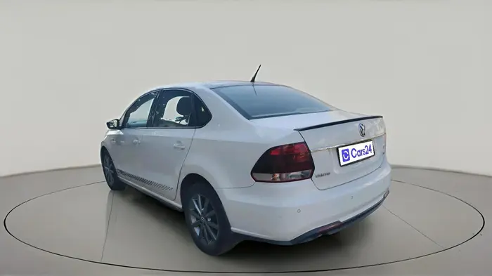 2019 Volkswagen Vento HIGHLINE PLUS 1.2 AT 16 ALLOY, Petrol, Automatic, 55,603 km, exterior