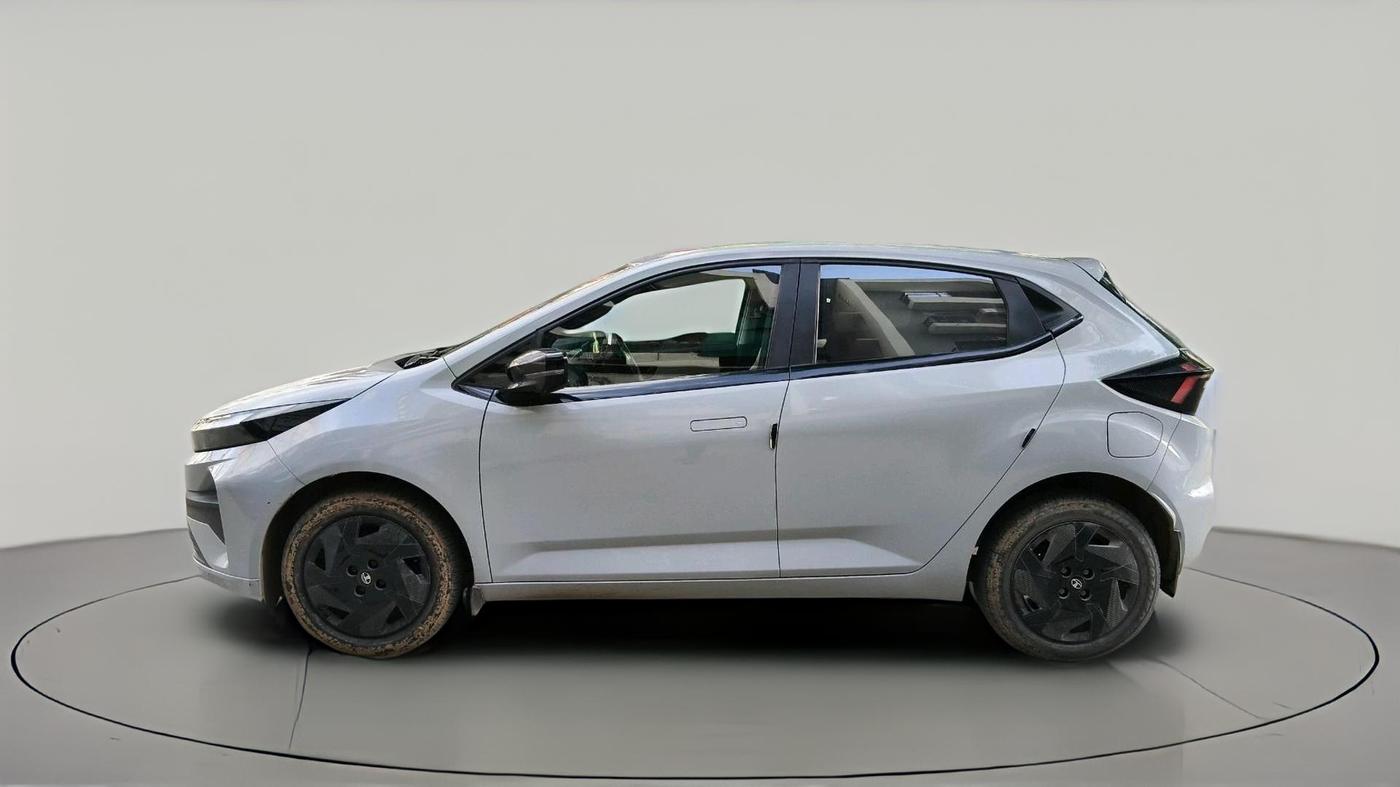 2025 Tata ALTROZ Creative S CNG 5MT, CNG, Manual, 15,829 km, exterior