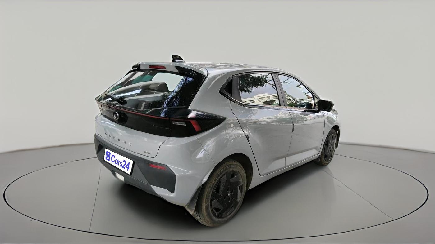 2025 Tata ALTROZ Creative S CNG 5MT, CNG, Manual, 15,829 km, exterior
