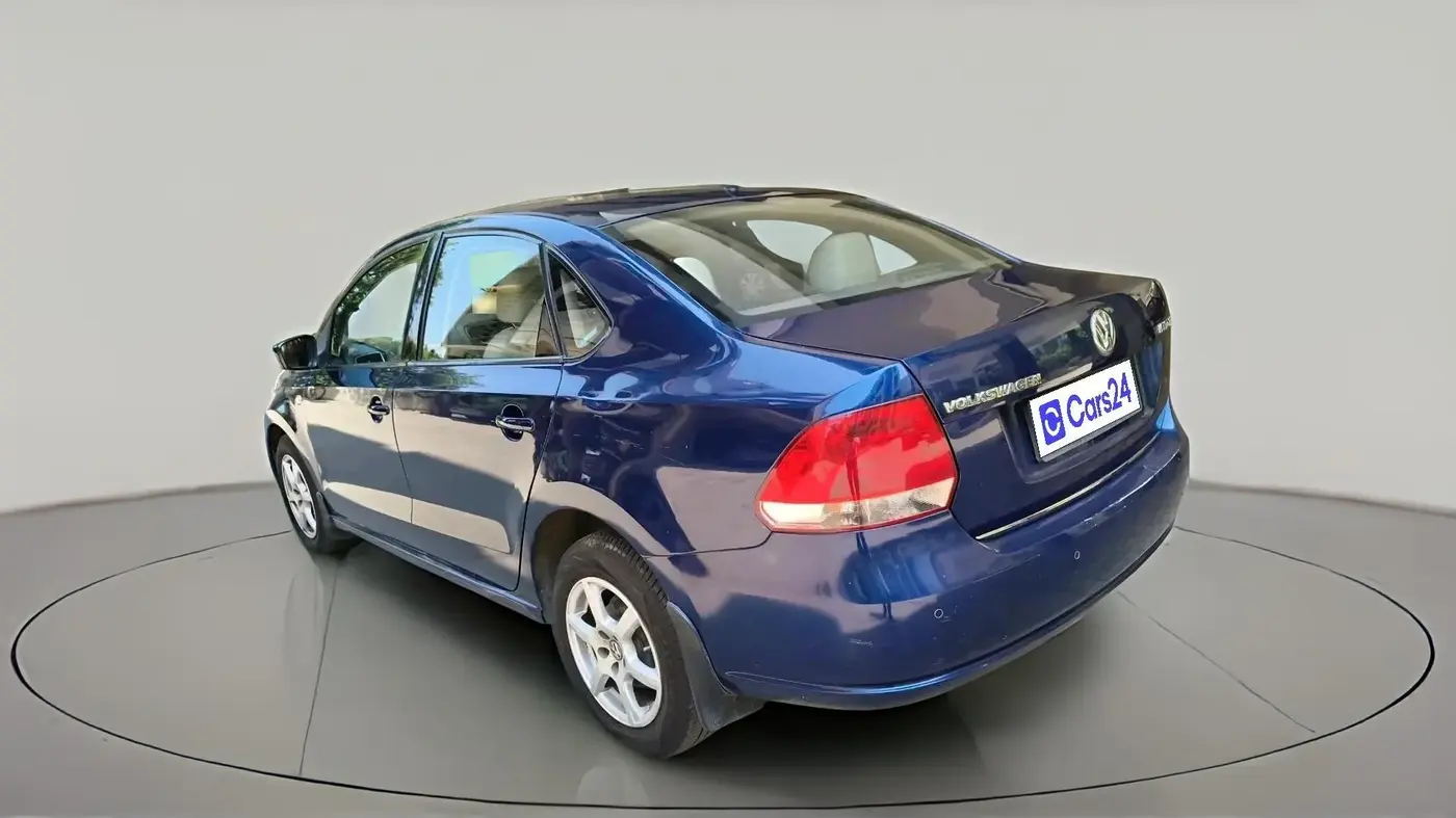 2013 Volkswagen Vento HIGHLINE DIESEL 1.6, Diesel, Manual, 2,97,389 km, exterior